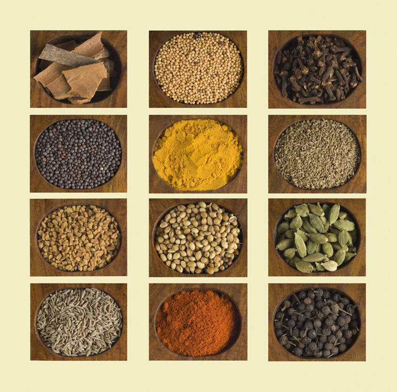 咖哩,无人,横图,俯视,室内,特写,白天,烹饪,辣椒,蔬菜,一排,许多,阴影,新鲜,木制,粉末,木盒,影子,调料,调味,香料,佐料,料理,食品,肉桂,调味品,调味料,咖喱,菜肴,美食,食物,排列,木制品,容器,佳肴,有机食品,绿色食品,储藏,豆蔻,花椒,配料,储存,队列,桂皮,辣角,红海椒,大椒,辣虎,广椒,作料,官桂,牡桂,筒桂,香桂,玉桂,辣子,红辣椒,海椒,番椒,彩图,高角度拍摄,贮存