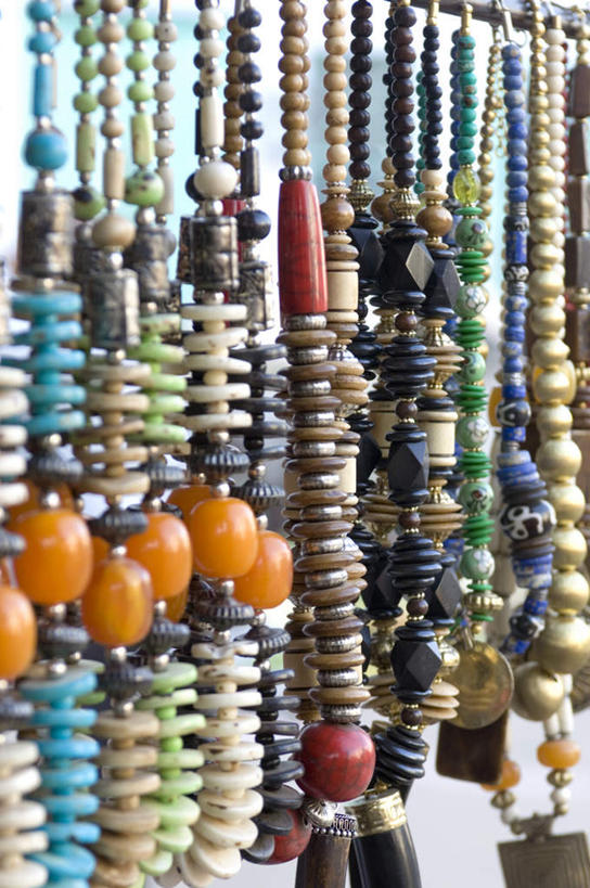 无人,商店,竖图,室外,特写,白天,正面,度假,美景,城市风光,城市,项链,珠宝,印度,亚洲,许多,吊挂,悬挂,朦胧,模糊,景观,挂,娱乐,商铺,装饰品,饰品,首饰,享受,休闲,景色,放松,南亚,拉贾斯坦邦,拉贾斯坦,印度共和国,普什卡,市肆,商号,彩图,店铺