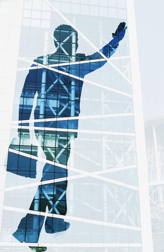 一个人,无人,商务人士,商务男性,举,竖图,室外,白天,正面,衬衫,数码,科技,亚洲,仅一个男性,仅一个人,阴影,套装,网络,包,公文包,影子,高光,几何,计算机图形,合成,挥手,再见,仅一个年轻男性,手势,托,招手,公事包,告别,电脑合成图,数码合成图,合成图,商务装,摆动,工薪阶层,离别,写实,具体,具象,辞行,男人,男性,年轻男性,亚洲人,印度人,白领,上班族,举起,举手,举着,向上举,向上伸,向上托,彩图,全身,衬衣