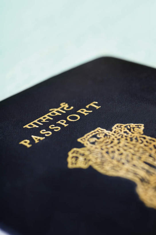 无人,竖图,俯视,室内,白天,静物,一本,英文,标志,图案,文字,字符,字母,标识,黑色,英文字母,护照,彩图,高角度拍摄