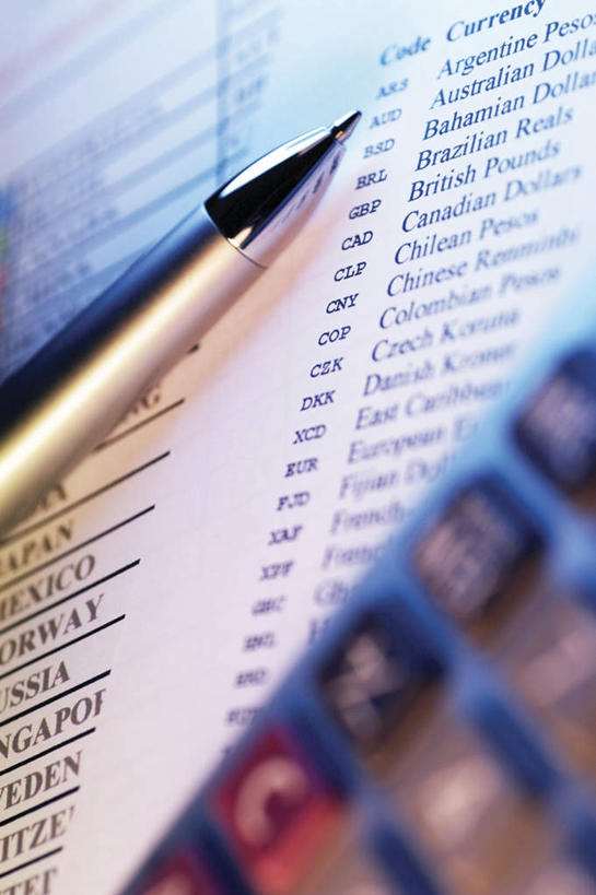 无人,竖图,俯视,室内,特写,白天,计算器,静物,计算,科学,英文,笔,标志,材料,档案,数字,文件,文字,字符,字母,办公用品,标识,水笔,文具,学习用品,资料,理财,财务,阿拉伯数字,英文字母,文具用品,数学,文档,彩图,高角度拍摄