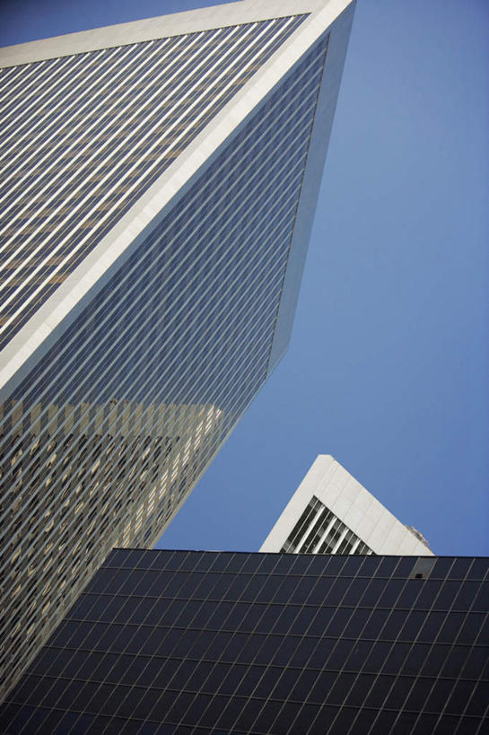 无人,家,高楼大厦,竖图,室外,白天,仰视,度假,美景,城市风光,城市,建筑,摩天大楼,美国,阴影,光线,影子,房屋,屋子,景观,娱乐,楼房,住宅,蓝色,蓝天,天空,阳光,天,享受,休闲,景色,放松,晴朗,北美,北美洲,美洲,加州,加利福尼亚州,万里无云,萨克拉门托,北亚美利加洲,亚美利加洲,萨克拉门托县,晴空,晴空万里,彩图,低角度拍摄,房子,大楼,高层建筑,高楼,摩天楼