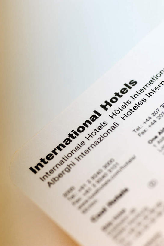 无人,竖图,俯视,室内,特写,白天,数据,静物,英文,标志,材料,档案,文件,文字,字符,字母,标识,资料,报表,金融,财务,英文字母,文档,债务,货币,彩图,高角度拍摄