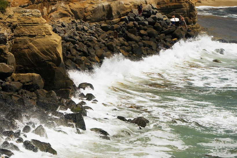 无人,横图,室外,白天,正面,旅游,度假,海浪,石头,美景,山,山脉,美国,阴影,飞溅,溅,光线,石子,液体,影子,海面,景观,山峰,水滴,山峦,娱乐,水珠,阳光,自然,海水,群山,享受,休闲,景色,放松,涨潮,碰撞,北美,北美洲,喷洒,加利福尼亚,自然风光,美洲,海潮,加州,圣地亚哥,加利福尼亚州,金州,黄金州,圣地牙哥,圣迭戈,北亚美利加洲,亚美利加洲,潮水,潮汐,落潮,石块,岩石,彩图