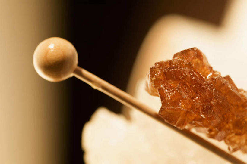 无人,横图,俯视,室内,特写,白天,阴影,朦胧,模糊,反射,影子,食品,糖,糖果,甜点,甜品,食物,甜食,搅拌棒,摄影,影棚,硬糖,搅蜜棒,蜂蜜棒,彩图,高角度拍摄,影棚拍摄,拍摄