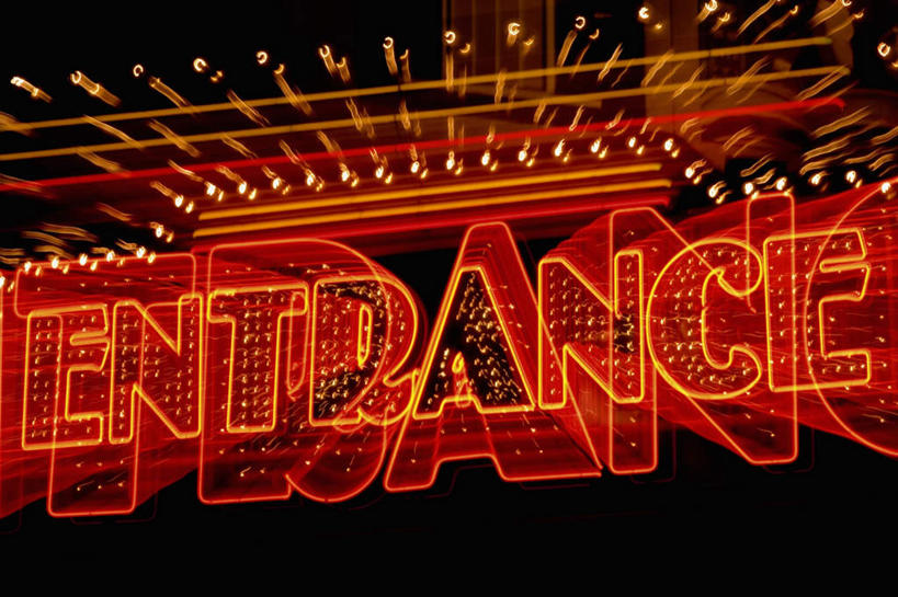 无人,横图,彩色,室外,夜晚,仰视,度假,美景,城市风光,城市,霓虹灯,夜景,美国,阴影,光线,英文,标志,文字,影子,字符,字母,景观,灯光,七彩,娱乐,光源,标识,霓虹,灯,红色,享受,休闲,景色,放松,英文字母,北美,北美洲,照明设备,美洲,内华达州,拉斯维加斯,氖灯,北亚美利加洲,亚美利加洲,内华达,北美艾灌木丛州,产银之州,银山州,银之州,赌城,拉斯韦加斯,彩图,低角度拍摄