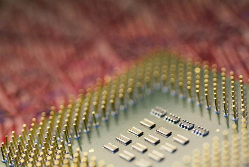 无人,横图,俯视,室内,特写,白天,静物,金属制品,阴影,朦胧,模糊,反射,金属,电路板,影子,庞大,线路板,复杂,印刷电路板,繁杂,PCB板铝基板,PCB电路板,超薄电路板,超薄线路板,高频板,彩图,高角度拍摄