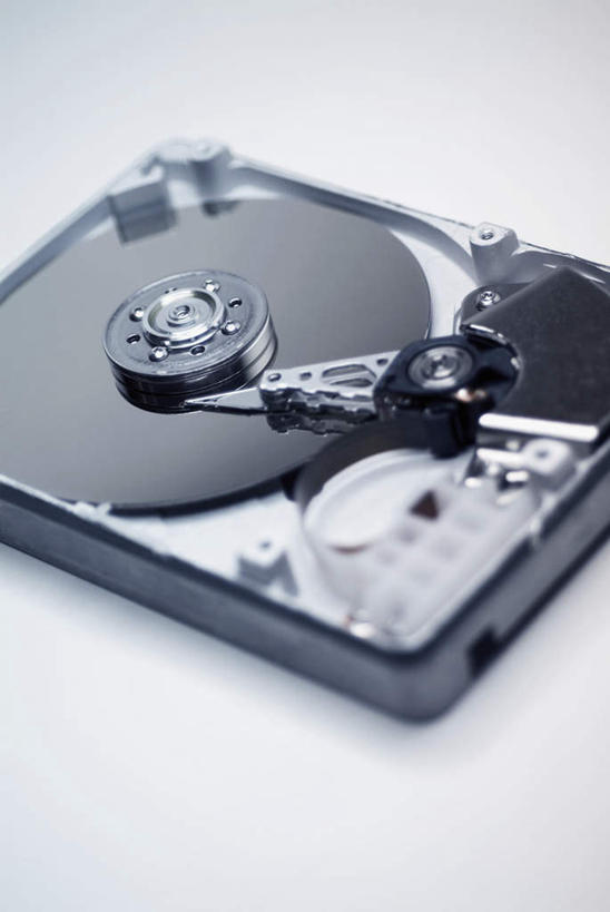 无人,竖图,俯视,室内,特写,白天,白色背景,数据,静物,阴影,反射,信息,影子,存储介质,一个,摄影,影棚,单个,硬盘,存储,硬盘驱动器,彩图,高角度拍摄,影棚拍摄,拍摄