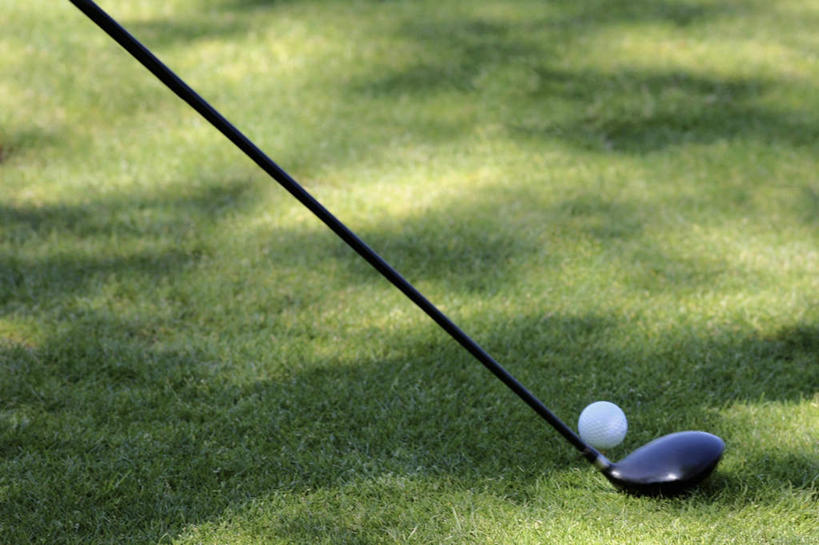 无人,横图,俯视,室外,特写,白天,美景,阴影,光线,高尔夫,高尔夫球,影子,景观,球场,高尔夫球场,一个,阳光,自然,景色,单个,高尔夫球杆,自然风光,绿茵场,高尔夫运动,高尔夫球具,彩图,高角度拍摄