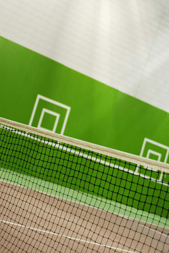 无人,体育馆,运动场,竖图,室外,白天,正面,球场,网球场,球网,场地,体育场,运动馆,网球球网,彩图,网球场地,红土场,软性球场