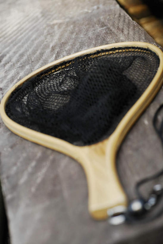 无人,竖图,俯视,室外,特写,白天,静物,阴影,朦胧,模糊,光线,影子,一个,阳光,渔网,单个,渔具,抓捕,捕捞,鱼网,拉网,捕捞工具,彩图,高角度拍摄