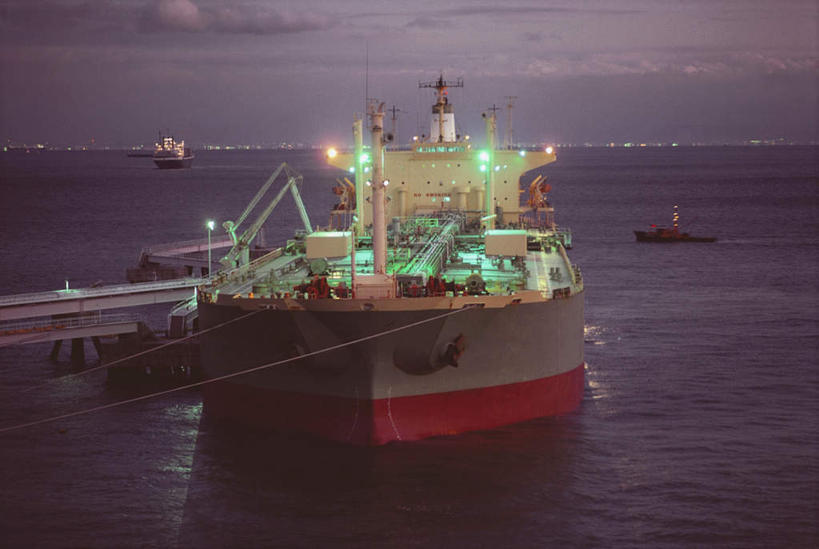 无人,横图,室外,白天,正面,度假,海浪,海洋,美景,日落,城市风光,城市,船,日本,亚洲,阴影,光线,影子,景观,浪花,晚霞,霞光,落日,灯光,娱乐,油轮,海水,黄昏,交通工具,享受,休闲,景色,彩霞,放松,大阪,载具,海景,东亚,本州,大阪府,本州岛,日本国,近畿地方,近畿,夕照,大海,风浪,海,海水的波动,近岸浪,涌浪,夕阳,彩图,商船,油船,运输船舶,斜阳