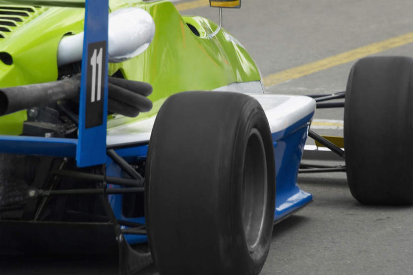 无人,横图,室外,特写,白天,正面,道路,路,公路,汽车,赛车,静物,分界线,停车线,交通,车,黑色,轮胎,交通工具,橡胶,车行道,车行道分界线,载具,标线,橡胶制品,卡丁车,车胎,车行线,微型汽车,微型赛车,马路,彩图,外胎