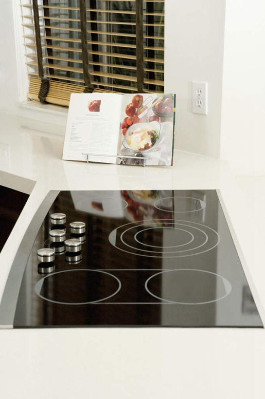 无人,家,竖图,俯视,室内,白天,看书,烹饪,阅读,别墅,厨房,窗户,家具,装修,建筑,厨具,书籍,欧式,一本,学习,装饰,百叶窗,房屋,墙,屋子,公寓,豪华,建设,现代,装潢,洋房,楼房,墙壁,墙面,住宅,白色,书本,室内装潢,看,读书,浏览,样板房,明亮,舒适,电磁炉,家居装潢,房屋设计,地中海风格,古典风格,简约风格,室内设计,宽敞,烹饪用具,样板房装潢,设计,烹调用具,书,图书,烹调,彩图,高角度拍摄,房子,灶间,电磁灶,火锅炉