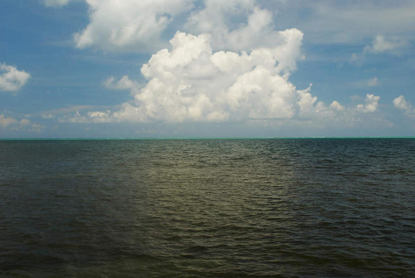 无人,横图,室外,白天,正面,旅游,度假,海浪,海洋,美景,景观,浪花,水平线,云,云朵,辽阔,海平线,云彩,娱乐,蓝色,白云,蓝天,天空,自然,海水,天,享受,休闲,广阔,景色,南美,放松,晴朗,一望无际,南美洲,西印度群岛,拉丁美洲,自然风光,美洲,海景,亚美利加洲,南亚美利加洲,无边无际,一马平川,新普罗维登斯岛,新普洛维顿斯岛,大海,风浪,海,海水的波动,近岸浪,涌浪,晴空,彩图,水天相接,水天一线,巴哈马群岛