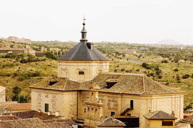 无人,教堂,横图,室外,白天,正面,旅游,度假,草地,草坪,石头,山,山脉,植物,标志建筑,地标,建筑,西班牙,欧洲,节日,石子,山顶,山峰,山峦,文化,娱乐,建设,草,树,树木,绿色,自然,群山,祈祷,享受,休闲,健康,旅游胜地,放松,许愿,宗教,信仰,生长,成长,纪念,祈求,基督教,南欧,天主教,信念,沉积岩,托莱多,西班牙王国,托莱多省,颠峰,极峰,托莱多大教堂,水成岩,平安,石块,岩石,彩图,大教堂,礼拜堂