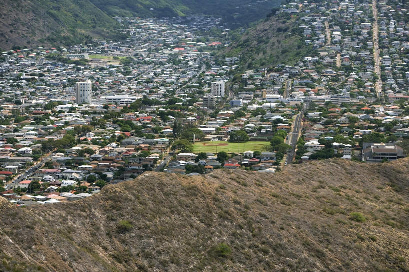无人,家,横图,俯视,航拍,室外,白天,度假,草地,草坪,岛屿,火山,美景,山,山脉,植物,城市风光,城市,夏威夷,美国,阴影,光线,影子,房屋,屋子,景观,山峰,公寓,山峦,娱乐,洋房,楼房,住宅,草,树,树木,绿色,阳光,自然,群山,享受,休闲,景色,放松,生长,成长,北美,北美洲,鸟瞰,美洲,瓦胡岛,欧胡岛,火奴鲁鲁,首府,欧湖岛,夏威夷州,爱洛哈之州,北亚美利加洲,亚美利加洲,聚集之岛,檀香山市,列岛,群岛,死火山,诸岛,彩图,高角度拍摄,房子,檀香山,威基基海滩,钻石头山