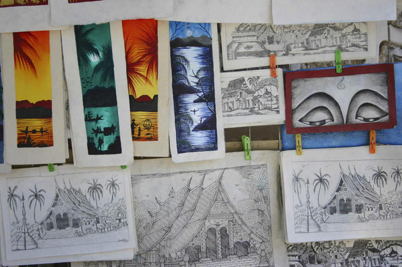 无人,商店,横图,室内,白天,正面,绘画,哺乳动物,大象,野生动物,工艺美术品,油画,老挝,亚洲,吊挂,悬挂,艺术,塑料,艺术品,古典,挂,注视,文化,商铺,海报,动物,夹子,塑料制品,工艺品,观察,看,品味,东南亚,观看,工艺,美术,察看,高雅,关注,挂画,衣夹,琅勃拉邦,首府,美学,市肆,商号,老挝人民民主共和国,琅勃拉邦省,銮佛邦,印度象,象,彩图,店铺