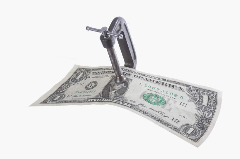 无人,横图,俯视,室内,特写,白天,白色背景,钱,美元,静物,一张,连接,阴影,组合,反射,标志,工具,钱币,数字,文字,影子,字符,美金,标识,一个,钞票,金融,纸币,摄影,阿拉伯数字,影棚,经济,单个,链接,固定,五金,紧固,拼接,拼凑,美圆,流通,纸钞,贸易,拼合,凑集,聚合,撮合,链结,牢固,夹持,夹钳,货币,现金,彩图,高角度拍摄,影棚拍摄,拍摄