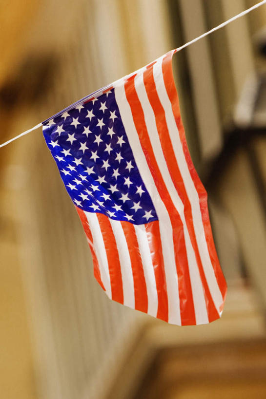 无人,竖图,室外,特写,白天,正面,旗帜,国旗,意大利,欧洲,一面,吊挂,悬挂,朦胧,模糊,挂,星条旗,美国国旗,南欧,意大利共和国,坎帕尼亚,阿马尔菲海岸,阿玛尔菲海岸,阿玛菲海岸,坎帕尼亚大区,阿玛菲海岸风景区,旗,彩图,美利坚合众国国旗