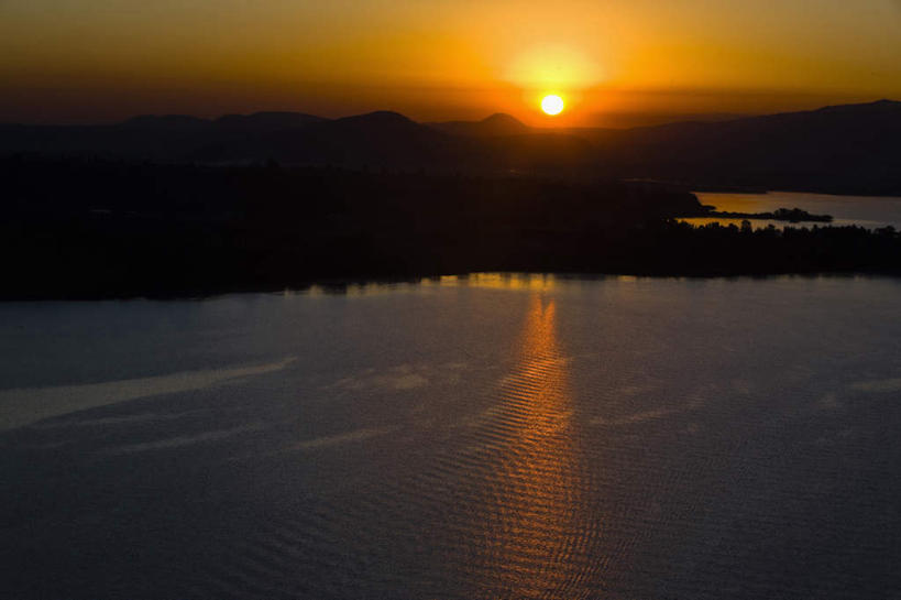 无人,横图,室外,白天,正面,旅游,度假,海浪,海洋,石头,美景,日落,沙滩,山,山脉,城市,墨西哥,阴影,光线,沙子,石子,影子,海岸,景观,浪花,山顶,山峰,晚霞,霞光,落日,沙地,山峦,背光,娱乐,倒影,阳光,自然,海水,黄昏,群山,享受,休闲,景色,彩霞,放松,倒映,北美,北美洲,自然风光,美洲,逆光,海景,沉积岩,首府,莫雷利亚,米却肯,北亚美利加洲,亚美利加洲,墨西哥合众国,仙人掌王国,巴亚多利德,米却肯州,莫雷利亚市,颠峰,极峰,夕照,反照,水成岩,大海,风浪,海,海水的波动,海滩,近岸浪,石块,岩石,涌浪,夕阳,彩图,斜阳