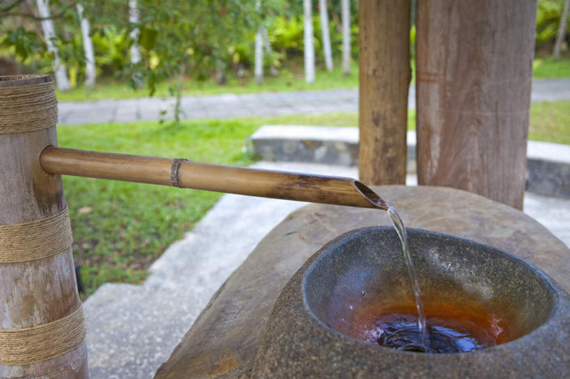 无人,横图,俯视,室外,特写,白天,纯洁,草地,草坪,水,植物,竹子,台湾,中国,亚洲,水槽,液体,水滴,水斗,草,树,树木,绿色,自然,生长,成长,高雅,下降,降落,东亚,屏东县,港澳台,中华人民共和国,奉献,质朴,正直,台湾省,担当,降低,下跌,下落,竹,彩图,高角度拍摄,屏,屏东,屏县,奋进,操守,四君子,岁寒三友,性坚,虚怀,虚心,善群,卓尔,台