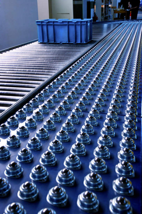 无人,工厂,搬运,竖图,室内,白天,正面,许多,传输,塑料,盒子,排列,瓶子,容器,塑料制品,塑料瓶,运输,储藏,传送带,便利,传送,储存,载具,传输带,方便,摆列,彩图,工地,制造厂,布列,分列,贮存