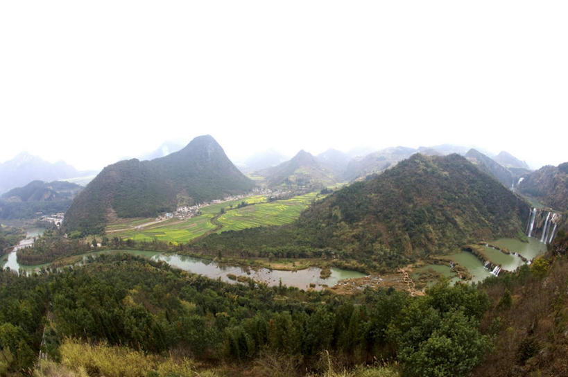 无人,横图,俯视,航拍,室外,白天,旅游,度假,草地,草坪,河流,美景,瀑布,山,山脉,水,植物,中国,亚洲,阴影,飞溅,溅,光线,液体,影子,河水,景观,山峰,水滴,水流,山峦,娱乐,云南,水珠,草,树,树木,蓝色,绿色,蓝天,天空,阳光,自然,群山,天,享受,休闲,景色,放松,生长,晴朗,成长,鸟瞰,喷洒,自然风光,东亚,罗平,云南省,九龙瀑布,曲靖市,曲靖,罗平县,万里无云,中华人民共和国,西南地区,滇,跌水,晴空,晴空万里,彩图,高角度拍摄