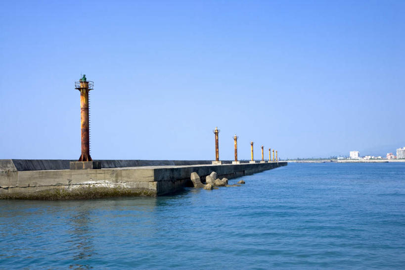 无人,码头,横图,室外,白天,正面,度假,美景,城市风光,城市,港口,路灯,照明,台湾,中国,亚洲,一排,阴影,整齐,光线,影子,景观,灯光,娱乐,灯,排列,蓝色,蓝天,天空,阳光,天,享受,休闲,景色,放松,晴朗,照亮,照明设备,队列,东亚,龟山岛,万里无云,火山岛,港澳台,中华人民共和国,台湾省,晴空,晴空万里,彩图,摆渡口,埠头,渡口,渡头,港湾,海港,货运码头,口岸,商港,宜兰县,台