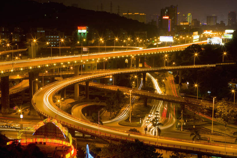 无人,高楼大厦,横图,俯视,室外,夜晚,度假,美景,植物,城市风光,标志建筑,城市,大厦,道路,地标,建筑,立交桥,路,摩天大楼,夜景,公路,中国,亚洲,阴影,光线,影子,景观,高架,建筑群,灯光,交通,娱乐,建设,厦门,树,树木,绿色,自然,享受,休闲,景色,放松,生长,成长,高架桥,福建,东亚,高架道路,跨线桥,福建省,厦门市,中华人民共和国,华东地区,闽,立体交叉桥,彩图,高角度拍摄,大楼,高层建筑,高楼,摩天楼