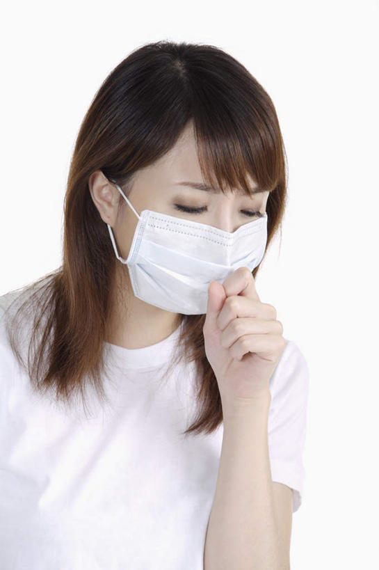 东方人,手,一个人,站,闭眼,竖图,室内,白天,白色背景,正面,亚洲,仅一个年轻女性,仅一个女性,仅一个人,阴影,服装,反射,分离,影子,过滤,分开,休闲装,黄种人,一个,衣服,白色,口罩,站着,休闲,手部,休闲服,隔断,遮掩,摄影,服饰,影棚,单个,单手,隔离,感冒,卫生,掩盖,遮挡,净化,间隔,预防,遮盖,防尘,咳嗽,掩饰,断绝,隔开,屏蔽,屏绝,远离,中断,阻遏,阻隔,伤风,年轻女性,女人,女性,亚洲人,闭眼睛,闭着眼,闭着眼睛,站立,半身,彩图,影棚拍摄,拍摄