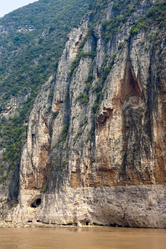 无人,竖图,室外,白天,正面,旅游,度假,河流,石头,美景,山,山脉,水,植物,长江三峡,重庆,中国,亚洲,石子,河水,景观,山峰,水流,山峦,娱乐,树,树木,绿色,自然,群山,享受,休闲,景色,放松,生长,成长,自然风光,长江,东亚,湖北,湖北省,中华人民共和国,西南地区,重庆市,渝,奉节县,巫山县,华中地区,鄂,宜昌,宜昌市,恩施,恩施州,恩施土家族苗族自治州,巴东县,母亲河,石块,岩石,彩图,白帝城,瞿塘峡,夔峡,南津关,秭归,秭归县