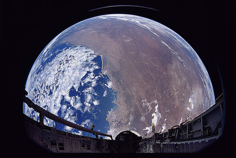 无人,横图,室外,夜晚,正面,航天,科技,海洋,黑色背景,科学,世界地图,地球,陆地,全球,运输,地理,国家,大陆,世界,载具,航天飞机,太空穿梭机,太空梭,载人航天器,彩图,大洋,大洲