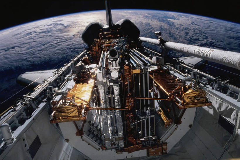 无人,横图,室外,夜晚,正面,探险,神秘,航天,宇宙,科技,海洋,一艘,科学,太空,世界地图,地球,陆地,全球,自然,探索,运输,地理,国家,发现,大陆,天体,世界,载具,航天飞机,天文学,外太空,太空穿梭机,太空梭,载人航天器,彩图,哥伦比亚号航天飞机,大洋,大洲