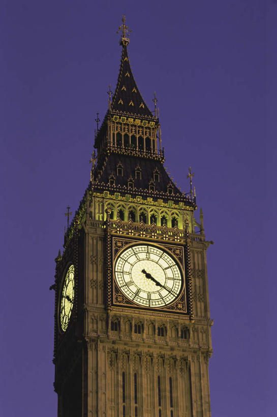 无人,高楼大厦,竖图,室外,夜晚,仰视,旅游,度假,标志建筑,大厦,地标,建筑,摩天大楼,英国,欧洲,伦敦,时间,时钟,钟楼,首都,计时,娱乐,建设,大本钟,大笨钟,蓝色,蓝天,天空,钟表,楼宇,天,享受,休闲,表,旅游胜地,放松,晴朗,西欧,大不列颠,大不列颠及北爱尔兰联合王国,万里无云,塔钟,大不列颠联合王国,日不落英帝国,雾都,威斯敏斯特宫报时钟,伊丽莎白塔,钟,晴空,晴空万里,彩图,低角度拍摄,大楼,高层建筑,高楼,摩天楼