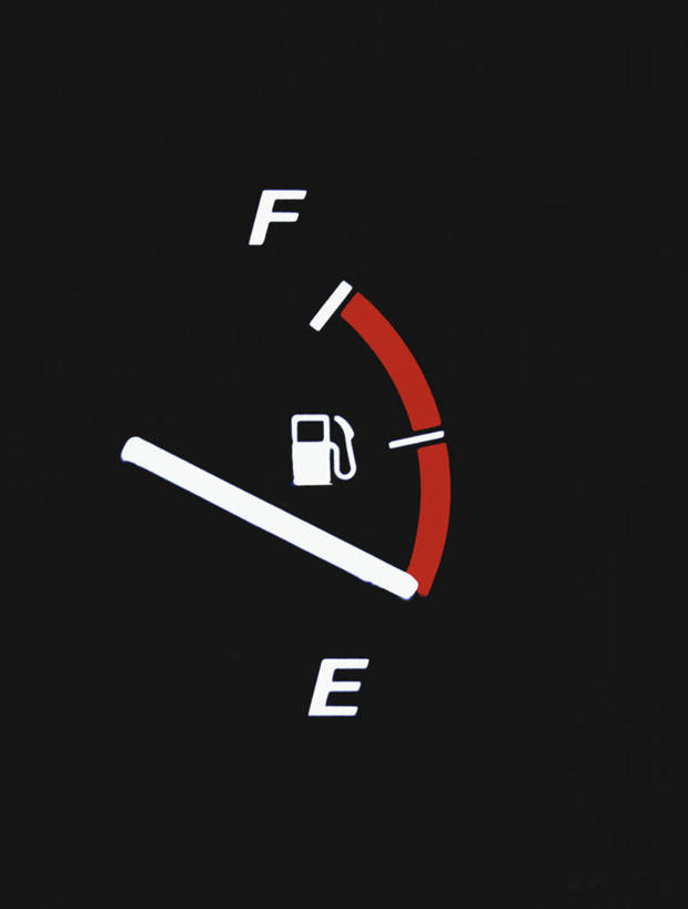 无人,竖图,室内,特写,白天,正面,静物,阴影,反射,英文,标志,数字,文字,影子,字符,字母,指针,标识,阿拉伯数字,英文字母,仪表盘,彩图