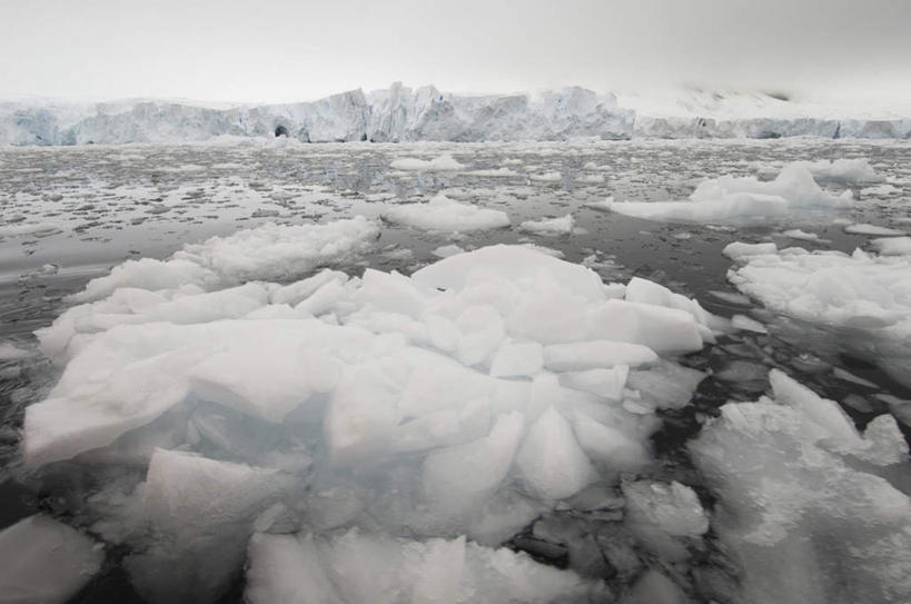 无人,横图,室外,白天,正面,旅游,度假,冰山,海浪,海洋,美景,山,冰,景观,浪花,山峰,乌云,云,阴天,云朵,山峦,云彩,娱乐,冰川,天空,自然,海水,浮冰,天,享受,休闲,景色,放松,寒冷,冰冷,昏暗,阴沉,自然风光,南极洲,冰河,海景,严寒,冰凉,酷寒,凛冽,凛凛,极冷,流冰,浮冰块,格雷厄姆地,南极半岛,南极大陆,帕默半岛,大海,风浪,海,海水的波动,近岸浪,涌浪,彩图