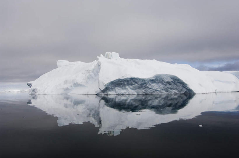 无人,横图,室外,白天,正面,旅游,度假,南极,冰山,海浪,海洋,石头,美景,山,阴影,光线,石子,影子,冰,景观,浪花,山峰,云,云朵,山峦,云彩,娱乐,冰川,蓝色,白云,蓝天,天空,阳光,自然,海水,天,享受,休闲,景色,放松,寒冷,晴朗,冰冷,自然风光,南极洲,冰河,海景,严寒,冰凉,酷寒,凛冽,凛凛,极冷,南极大陆,杰拉许海峡,南极地区,南极区,南极圈,第七大陆,大海,风浪,海,海水的波动,近岸浪,石块,岩石,涌浪,晴空,彩图