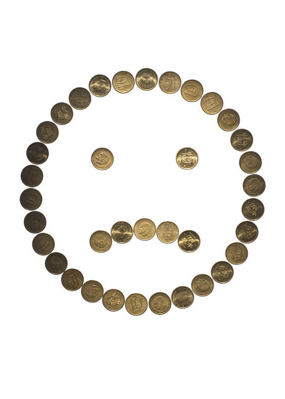 无人,竖图,俯视,室内,特写,白天,白色背景,钱,静物,许多,钱币,很多,金融,摄影,影棚,经济,流通,贸易,哭脸,悲哀,悲痛,悲恸,货币,现金,硬币,彩图,高角度拍摄,影棚拍摄,拍摄,克郎,克朗,瑞典货币,瑞典克朗