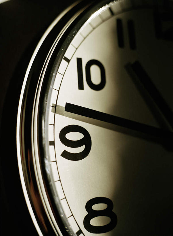 无人,竖图,室内,特写,白天,正面,静物,黑色背景,时间,标志,时钟,数字,文字,字符,计时,标识,一个,钟表,表,摄影,阿拉伯数字,影棚,单个,钟,彩图,影棚拍摄,拍摄