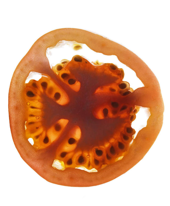 无人,竖图,室内,特写,白天,白色背景,仰视,蔬菜,西红柿,切片,新鲜,食品,食物,一个,红色,摄影,有机食品,绿色食品,影棚,单个,樱桃番茄,圣女果,番茄,彩图,低角度拍摄,影棚拍摄,拍摄