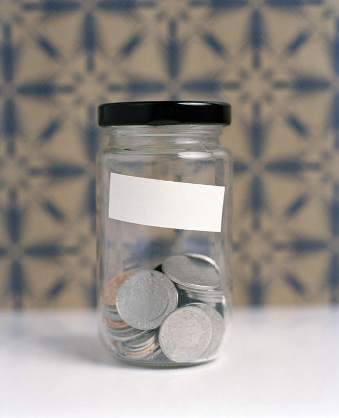 无人,竖图,俯视,室内,特写,白天,钱,壁纸,桌子,阴影,光线,钱币,影子,欧元,阳光,容器,储蓄罐,器皿,储蓄,存钱,金融,理财,经济,资金,存钱罐,存款,流通,贸易,贮钱罐,储钱罐,扑满,货币,现金,硬币,彩图,高角度拍摄