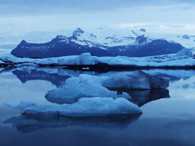 无人,横图,室外,白天,正面,旅游,度假,冰山,海浪,海洋,美景,山,雪,大雪,欧洲,冰岛,积雪,景观,浪花,山峰,雪景,云,云朵,冬季,冬天,山峦,云彩,娱乐,蓝色,白云,蓝天,天空,自然,海水,天,享受,休闲,景色,放松,寒冷,晴朗,自然风光,北欧,海景,冰岛共和国,严寒,瓦特纳冰原,大海,风浪,海,海水的波动,近岸浪,涌浪,晴空,彩图