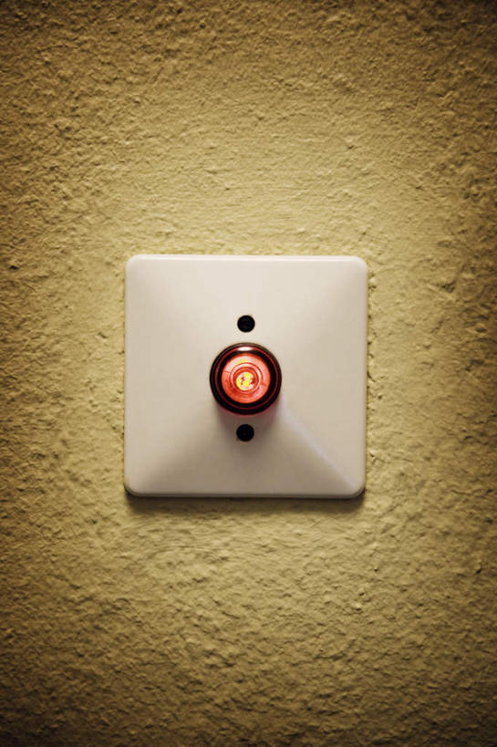 无人,竖图,室内,白天,正面,安全,阴影,光线,影子,墙,防护,墙壁,墙面,阳光,保护,保险,报警器,保全,周全,安稳,安定,防盗,电子防盗,防盗器,警报器,平安,彩图