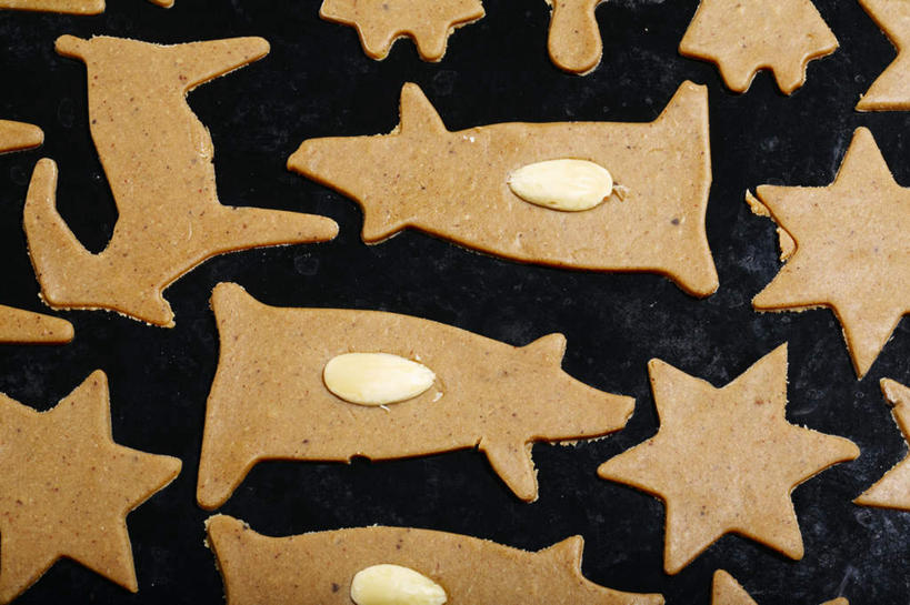 点心,无人,横图,俯视,室内,特写,白天,烘焙,静物,一堆,许多,堆叠,堆积,散落,烤盘,食品,甜点,食物,糕点,饼干,甜食,零食,堆,装饰饼干,彩图,高角度拍摄