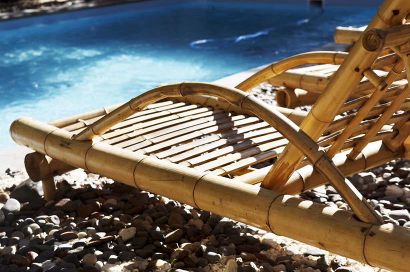 无人,横图,俯视,室外,白天,旅游,度假,海浪,海洋,石头,美景,椅子,非洲,埃及,阴影,光线,石子,影子,躺椅,景观,浪花,娱乐,阳光,自然,海水,享受,休闲,景色,放松,沙滩椅,古埃及,自然风光,海景,北非,开普敦,阿拉伯埃及共和国,金字塔之国,棉花之国,大海,风浪,海,海水的波动,近岸浪,石块,涌浪,彩图,高角度拍摄