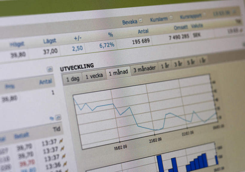 无人,横图,俯视,室内,特写,白天,显示器,数据,标志,屏幕,数字,文字,字符,表格,标识,显示屏,阿拉伯数字,图标,数值,输出设备,彩图,高角度拍摄
