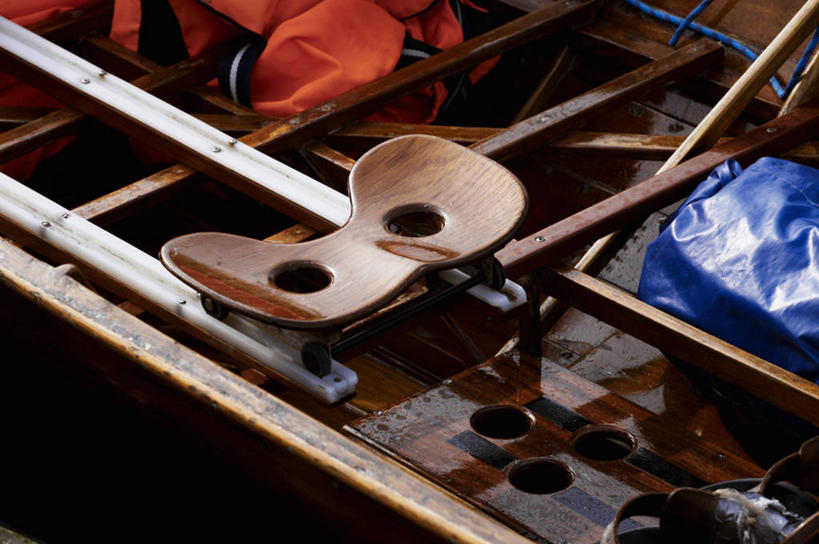 无人,横图,俯视,室外,特写,白天,船,静物,阴影,光线,木材,影子,木船,木柴,阳光,交通工具,木料,舟,载具,彩图,高角度拍摄