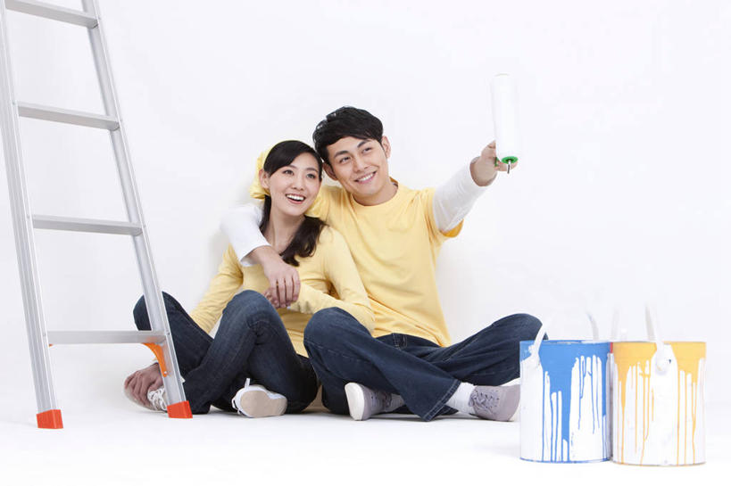 东方人,成年人,两个人,夫妻,坐,笑,微笑,露齿笑,横图,白色背景,正面,爱情,快乐,纯洁,合作,团队,装修,亚洲,准备,并排,瓷器,浪漫,注视,休闲装,社区,观察,看,手势,恩爱,可爱,童年,童趣,搭,恋人,观看,察看,享乐,搭着,关注,房地产,瞄准,油漆罐,油漆工,童真,东亚,烂漫,无邪,滚刷,北京市,异性恋,开端,天真,男人,男性,年轻男性,年轻女性,女人,女性,亚洲人,中国人,年轻人,夫妇,情侣,彩图,影棚拍摄,爱,伴侣,打手势