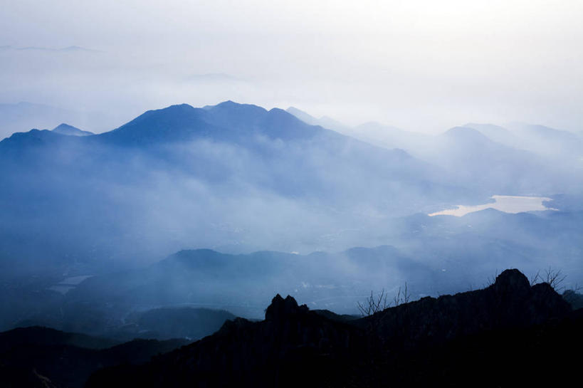 无人,横图,俯视,航拍,室外,旅游,度假,神秘,美景,山,山脉,雾,泰山,中国,亚洲,地形,景观,水平线,黎明,娱乐,风景,天空,自然,地标建筑,享受,休闲,景色,放松,摄影,宁静,鸟瞰,自然风光,自然现象,东亚,地貌,山东省,自然地理,彩图,高角度拍摄,旅行